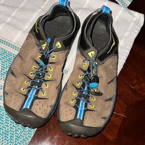 Vibram Brown and Blue Men's Sandals
